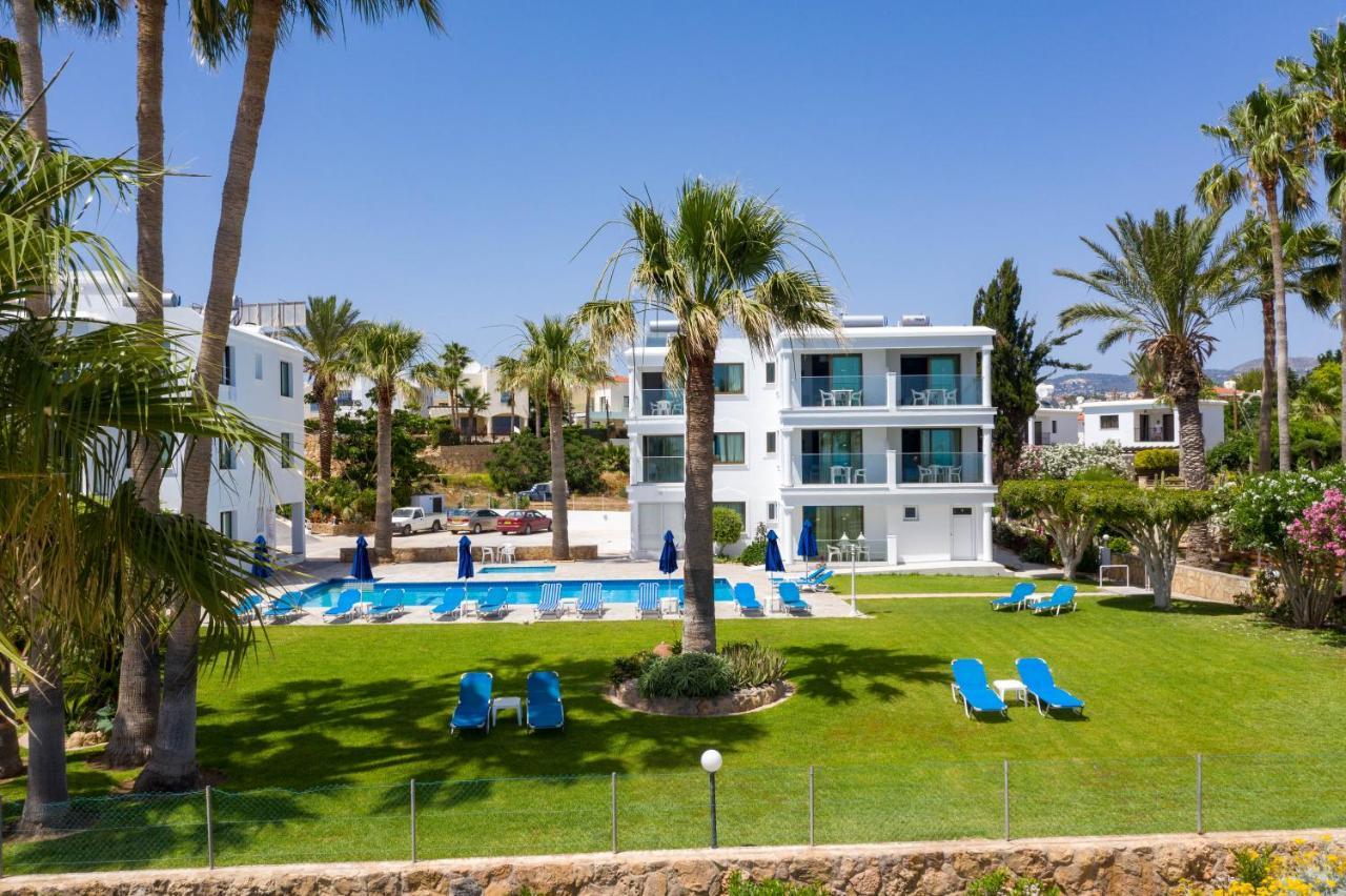 Rododafni Beach Apartments Paphos Exterior foto