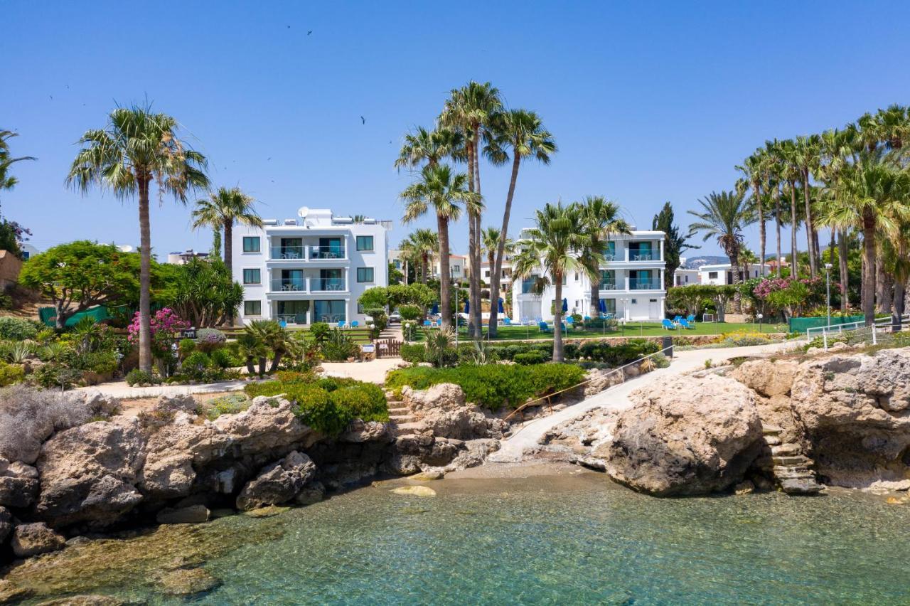 Rododafni Beach Apartments Paphos Exterior foto