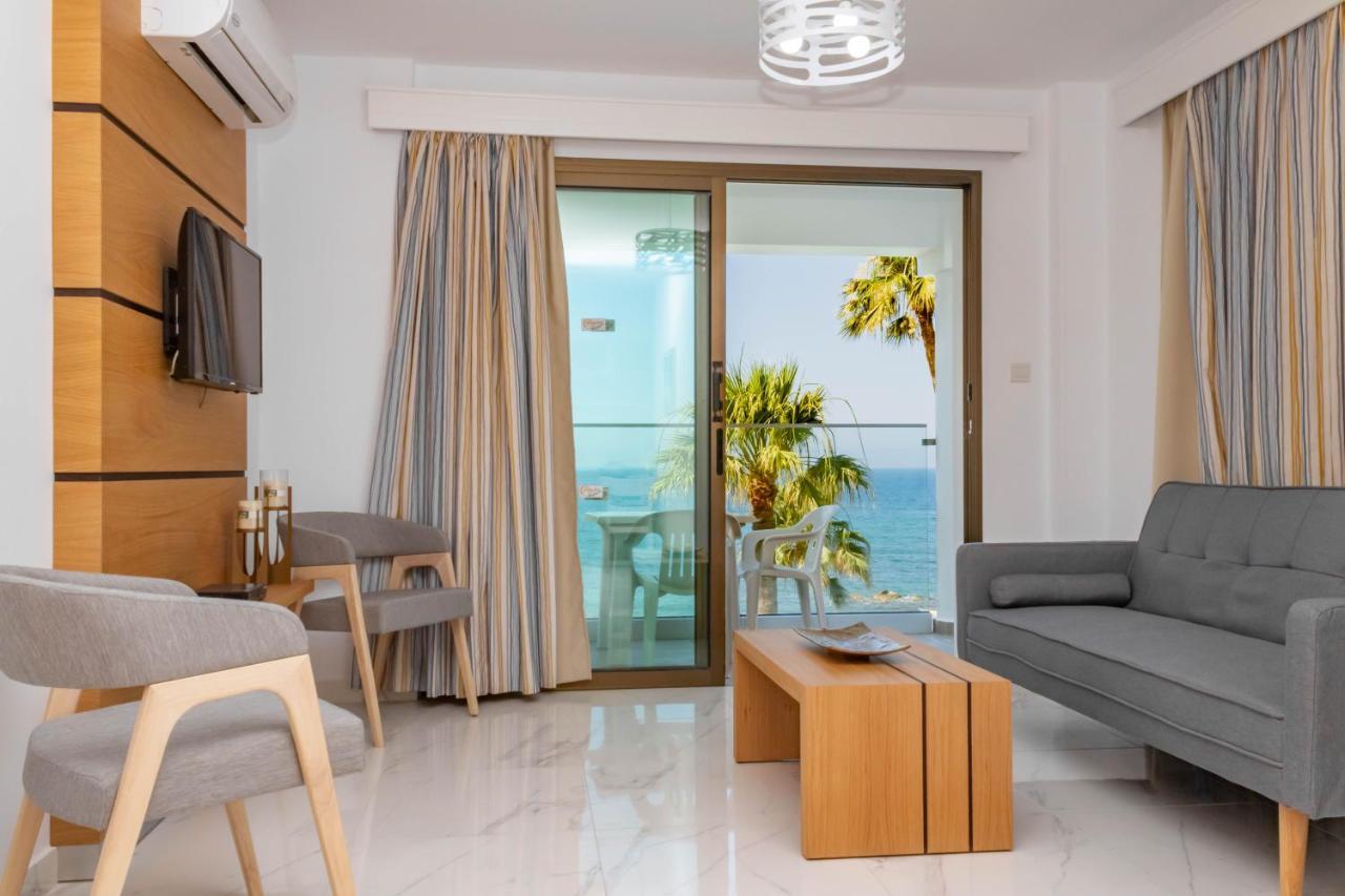 Rododafni Beach Apartments Klorakas Exterior foto