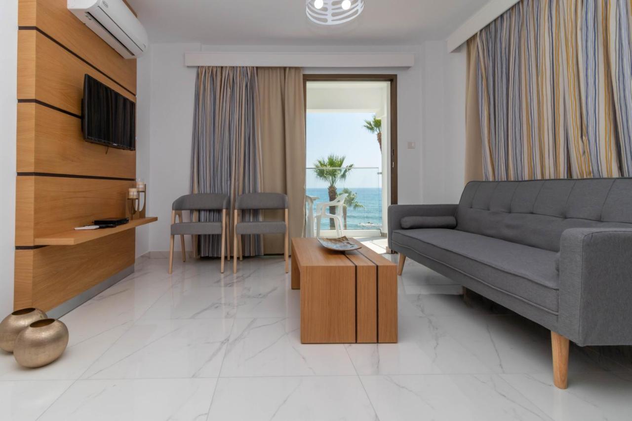 Rododafni Beach Apartments Paphos Exterior foto