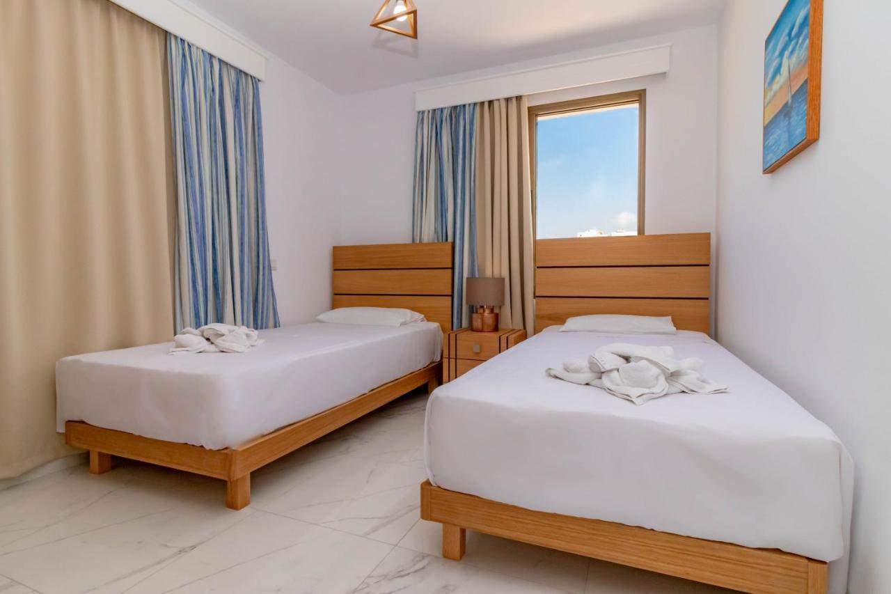 Rododafni Beach Apartments Klorakas Exterior foto