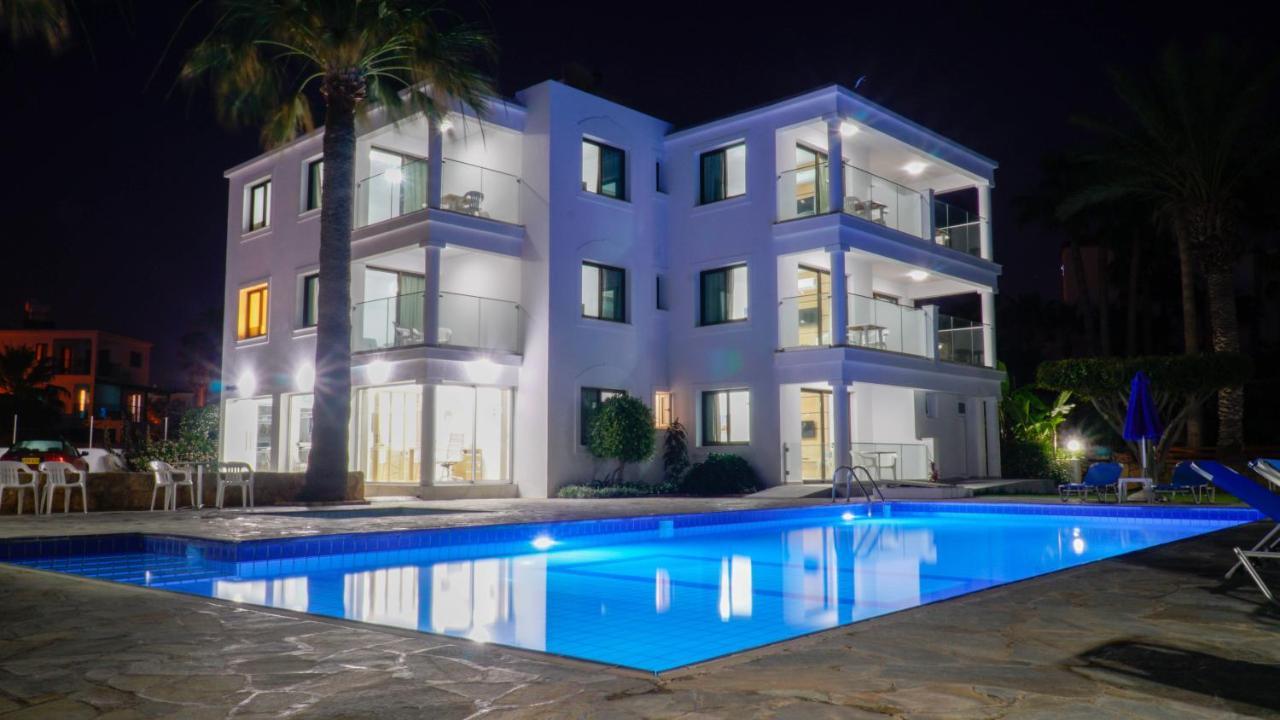 Rododafni Beach Apartments Paphos Exterior foto