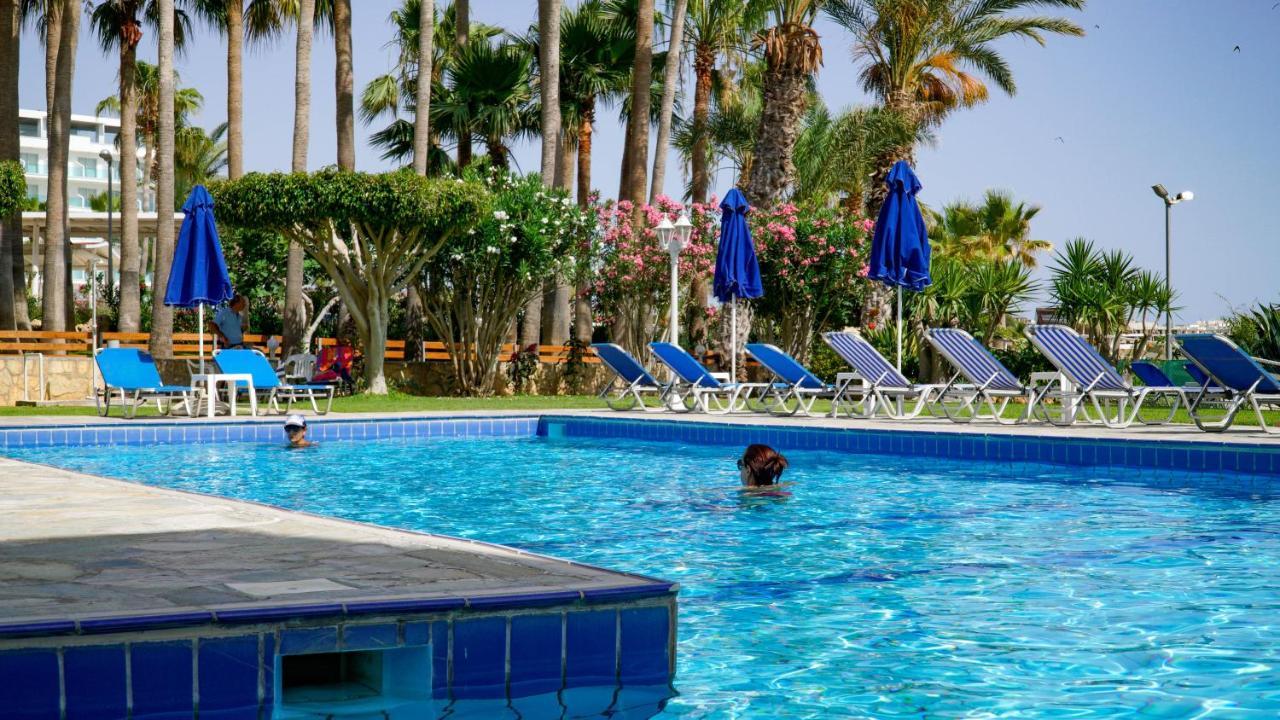 Rododafni Beach Apartments Klorakas Exterior foto