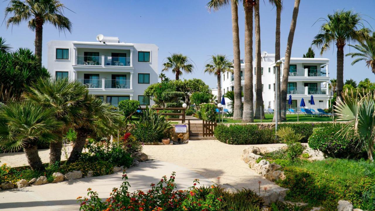 Rododafni Beach Apartments Paphos Exterior foto