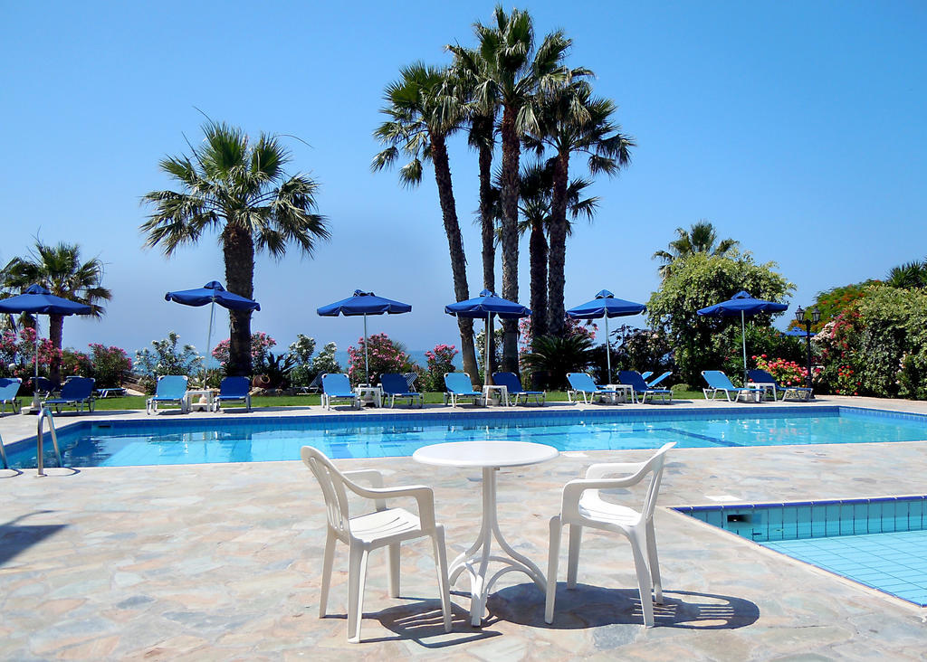 Rododafni Beach Apartments Klorakas Exterior foto